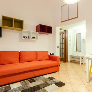 https://cozy-central-flat-porta-romana-duomo.italymilanhotels.net