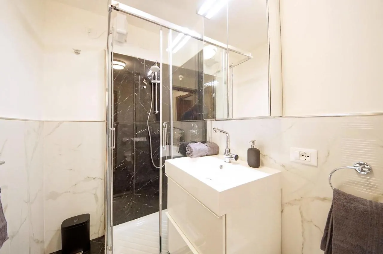 Calle Dei Fabbri Apartment Marble Venice Italy